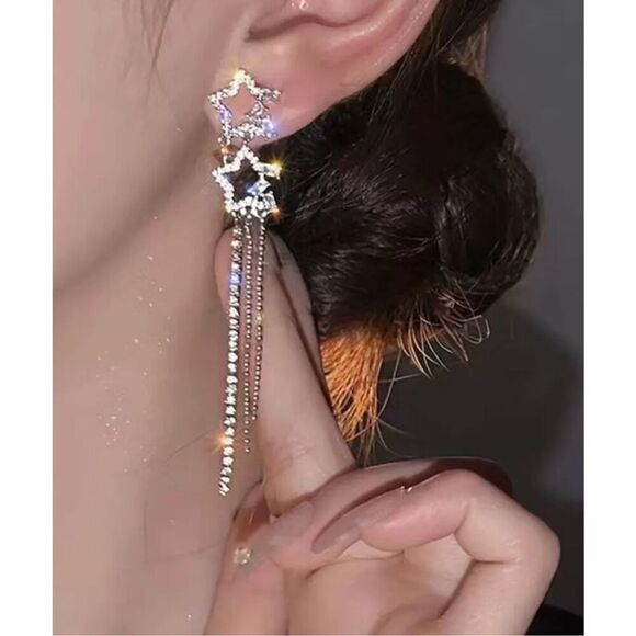 Shooting Star Earrings - Picture 6 of 7